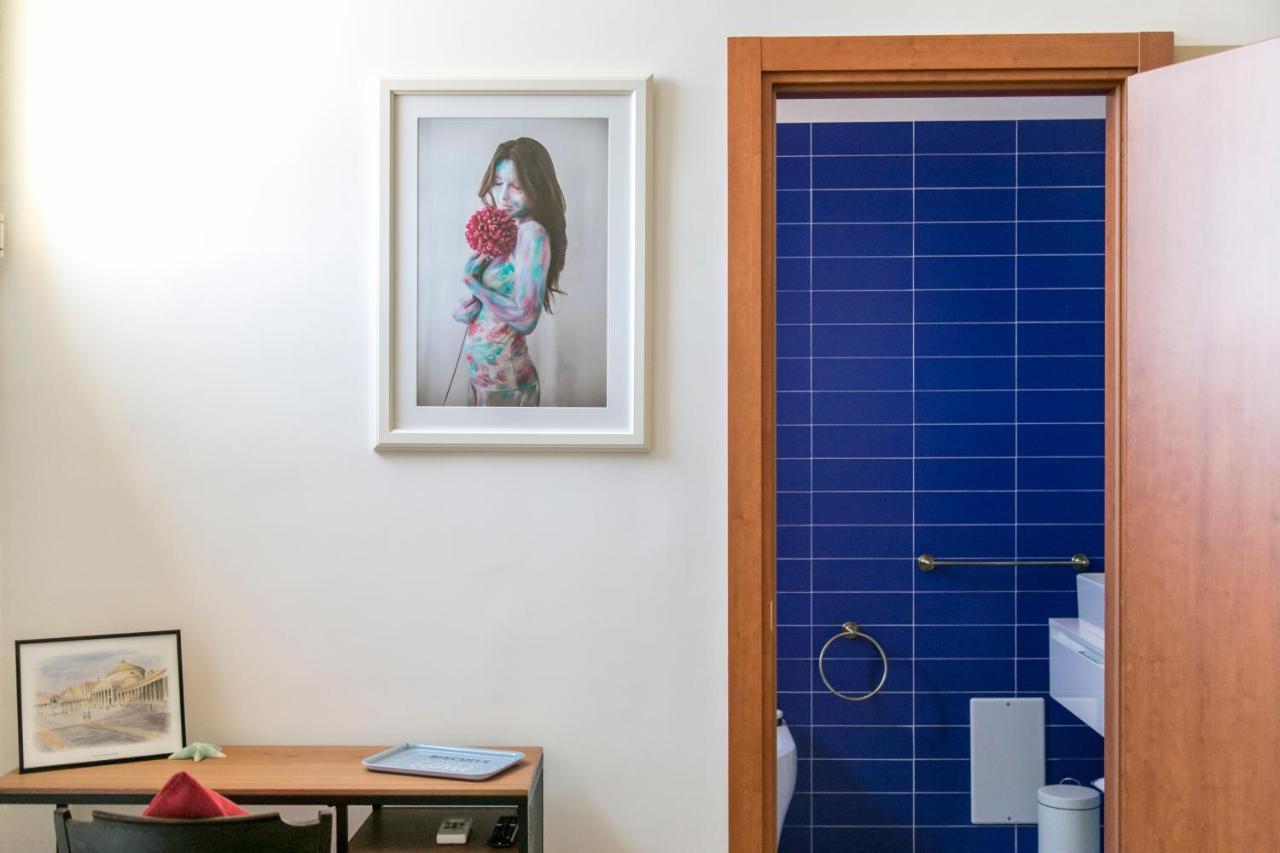 A Casa Di Nina Guest House เนเปิลส์ ภายนอก รูปภาพ